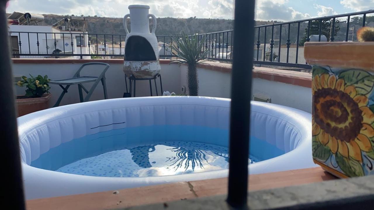 Apartment With Terraces And Private Jacuzzi - San Vito 400M From Beach San Vito Lo Capo Eksteriør billede